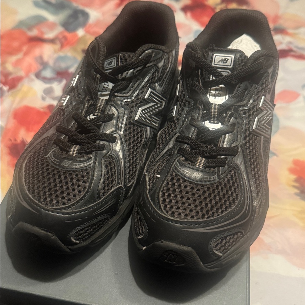 New Balance Black Athletic Shoes